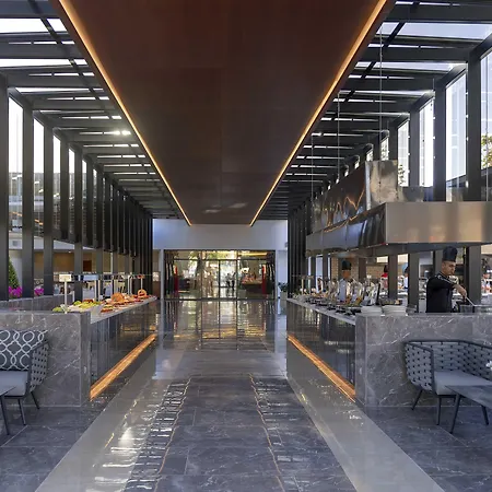 Seven Seas Blue Hotel