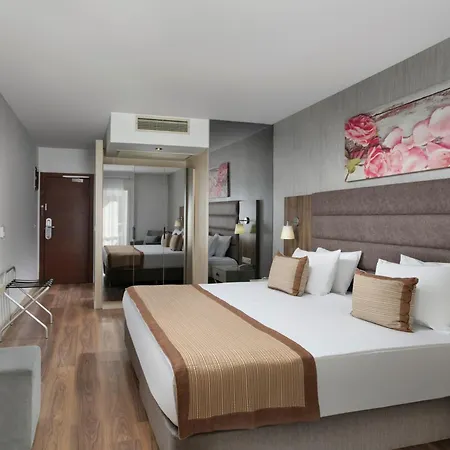Seven Seas Blue Hotel Sidé