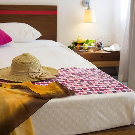 Hotel Seven Seas Blue