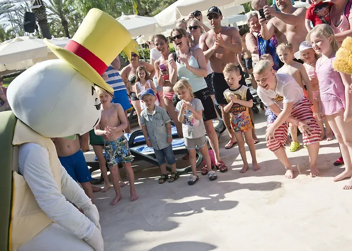 Seven Seas Blue Hotel