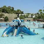 Seven Seas Blue Hotel