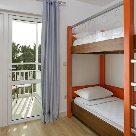 Hotel Seven Seas Blue Side